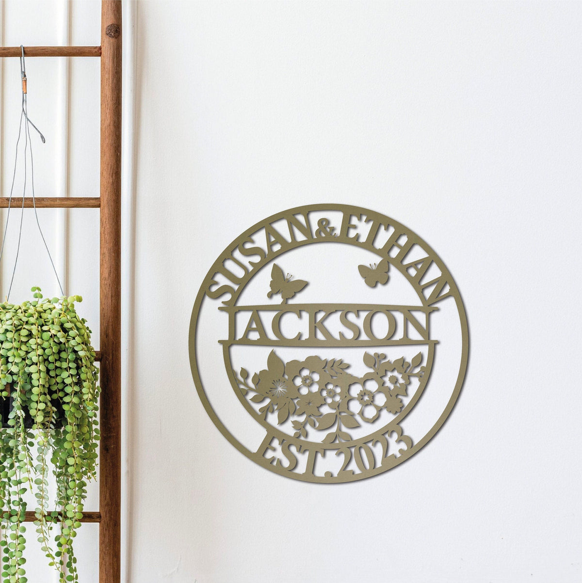 Personalized Family Name Metal Sign, Floral Wreath, Anniversary Gift