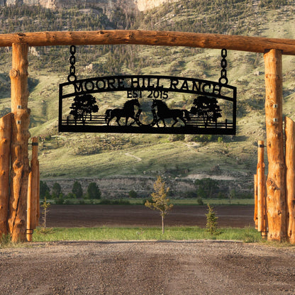Metal Farm Ranch Sign with Horse Decor, Personalized Country Home Gift, Farmhouse Outdoor Decor, Custom Barn Farm Decor, Ranch Lover Gift