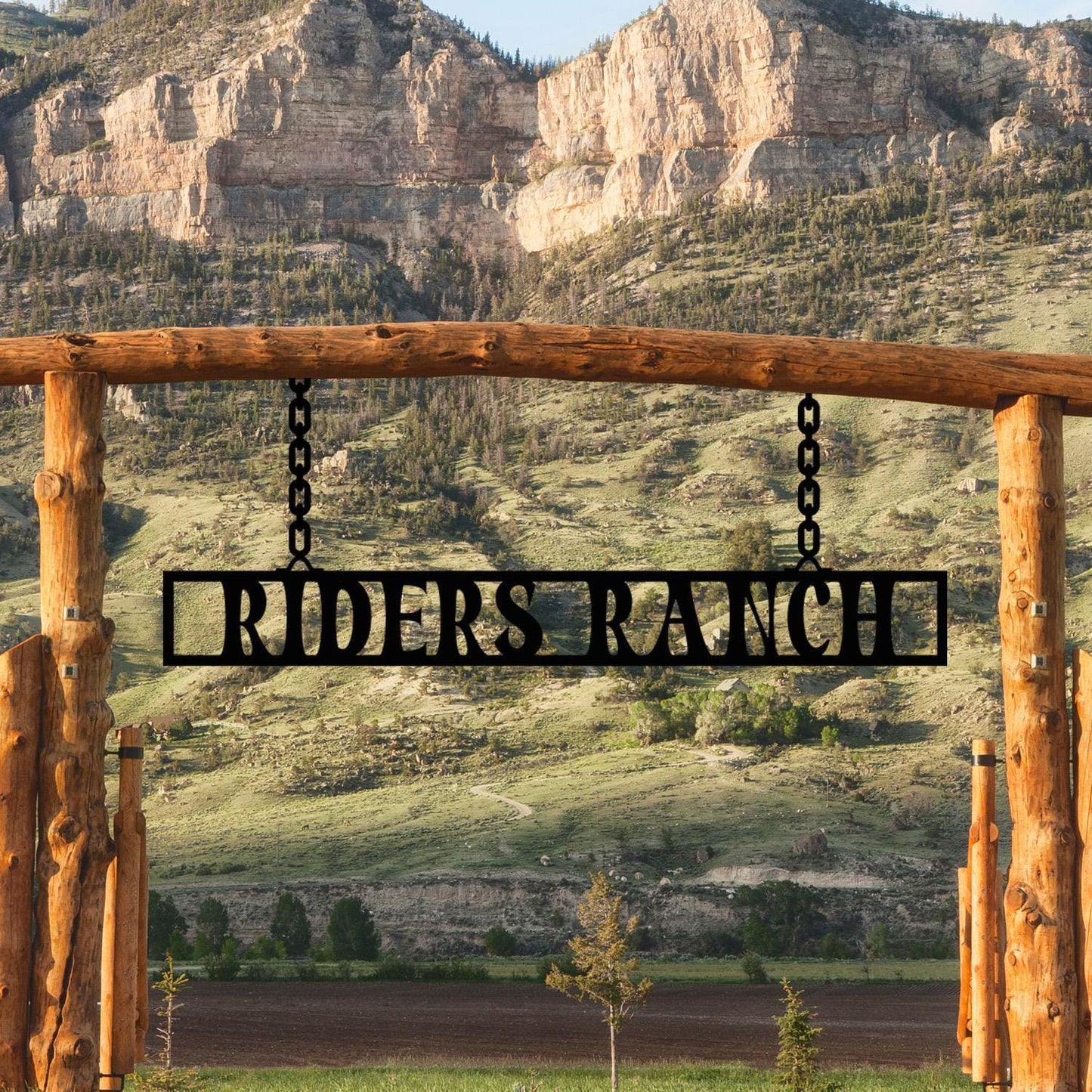 Custom Metal Ranch Sign, Ranch House Gift, Personalized Farm Name Sign for Outdoor Entrance, Durable Steel Ranch Sign, Farmhouse Owner Gift